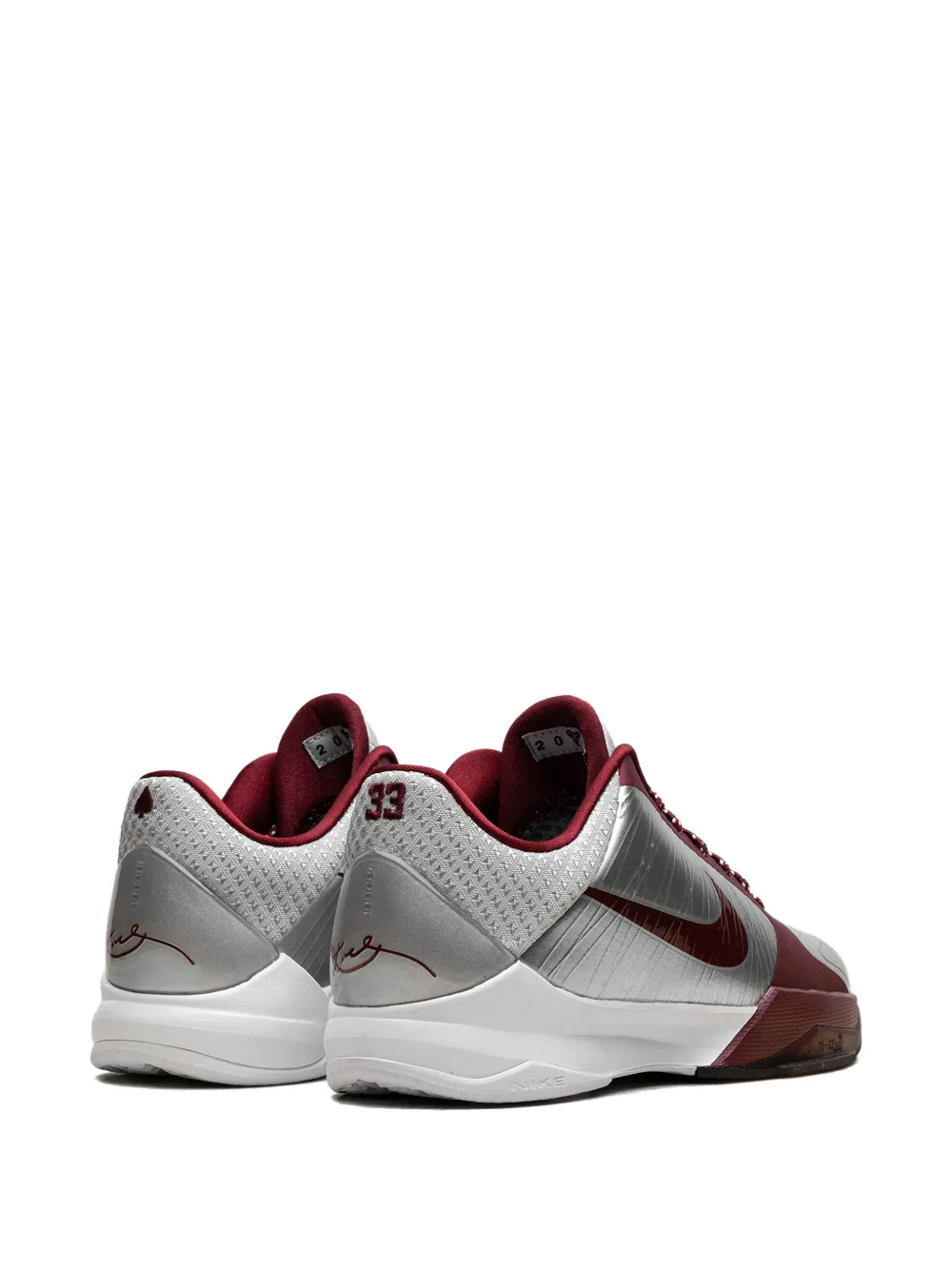 Nike Kids Kobe V basketball sneakers Zilver