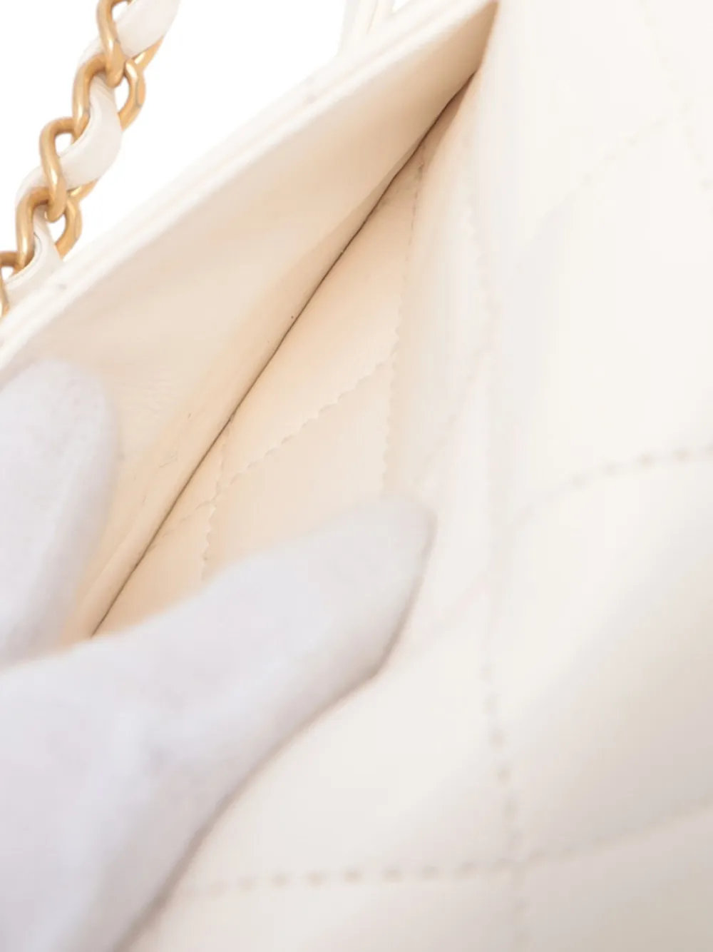 Pre-owned Chanel 2021-2025 Mini Quilted Lambskin Coco Clips Flap Crossbody Bag In White