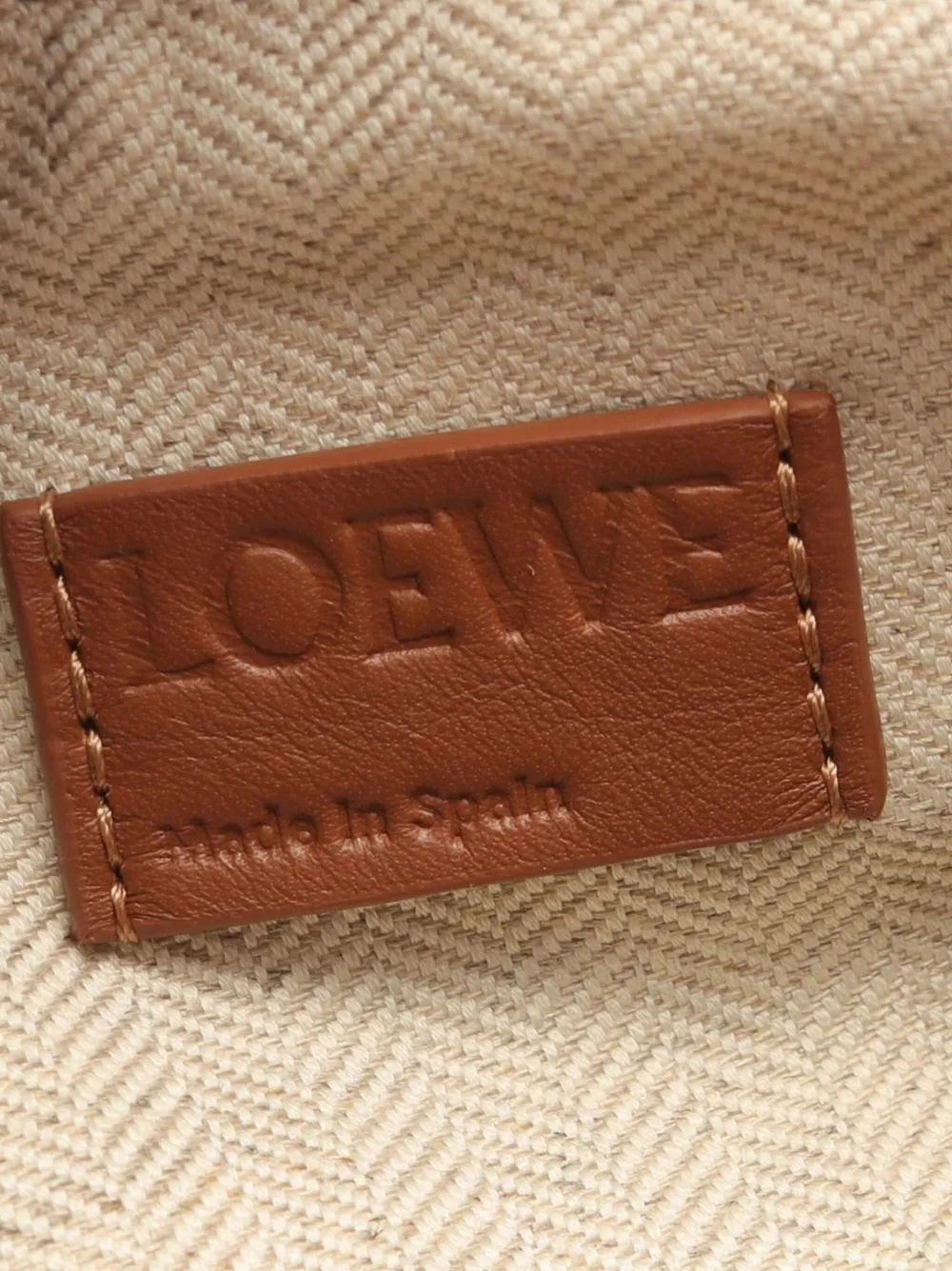 Loewe Pre-Owned 2021-2025 Small Nappa Calf Landscape Puzzle Edge satchel | Pre-Owned | Image 2