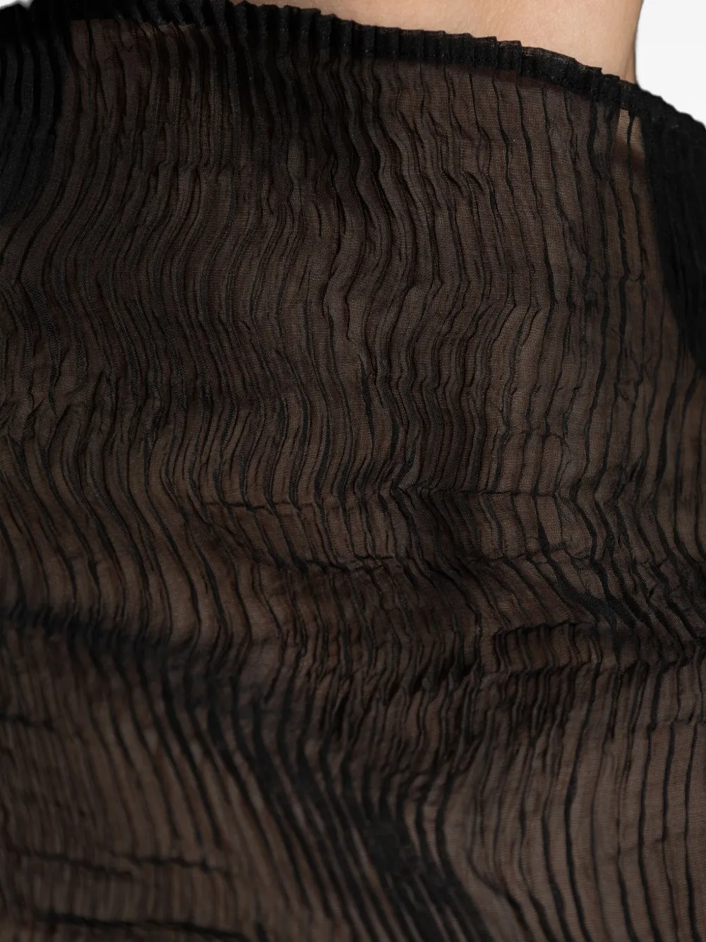 Issey Miyake Top met hoge hals en lange mouwen Zwart