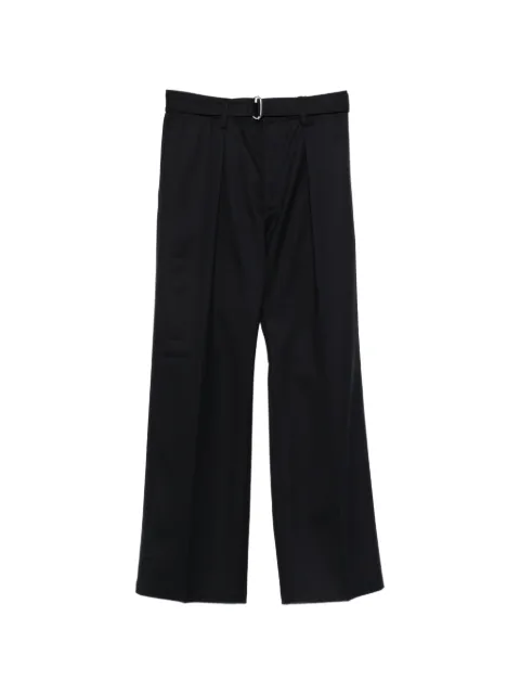 Attachment pleated trousers