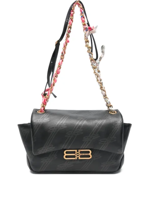 logo-detail shoulder bag