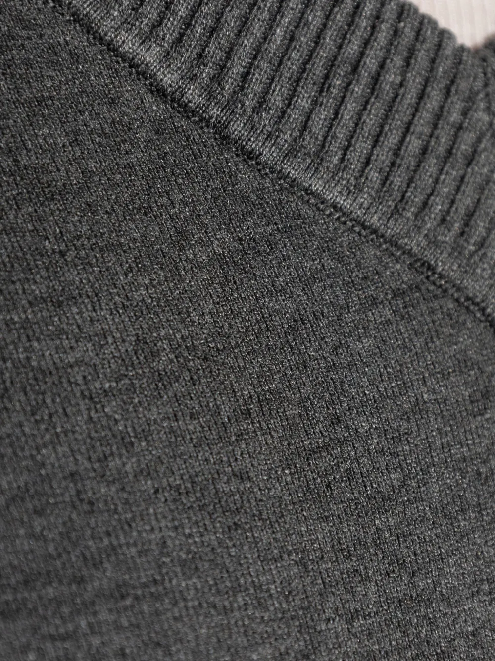Samsoe & Samsoe Salula V-neck Sweater In Gray