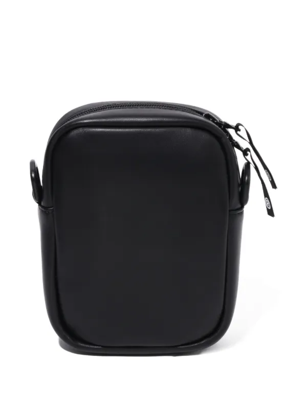 A BATHING APE® ジップ メッセンジャーバッグ | ブラック | FARFETCH JP