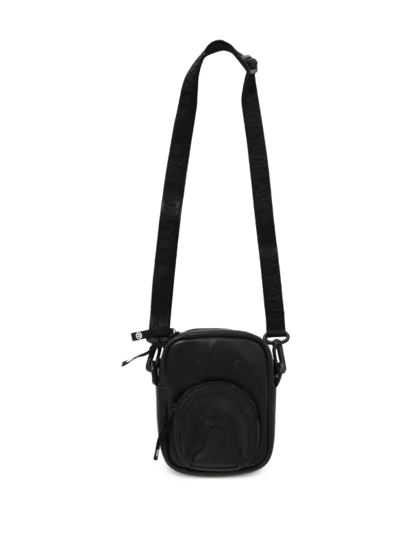 A BATHING APE® ジップ メッセンジャーバッグ | ブラック | FARFETCH JP