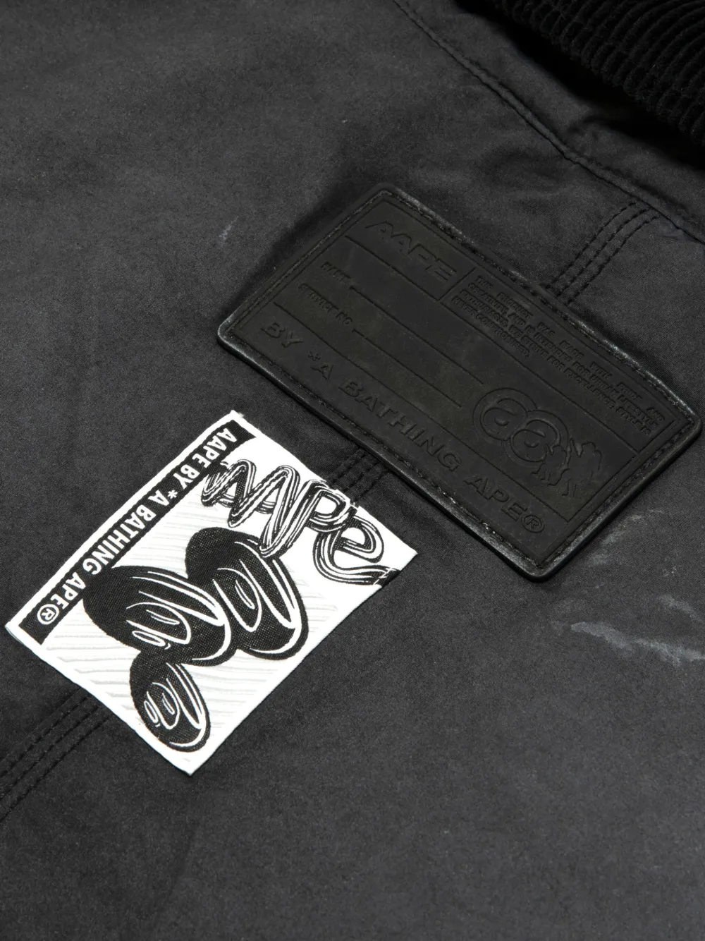 AAPE BY *A BATHING APE Jack met ribfluwelen kraag Zwart