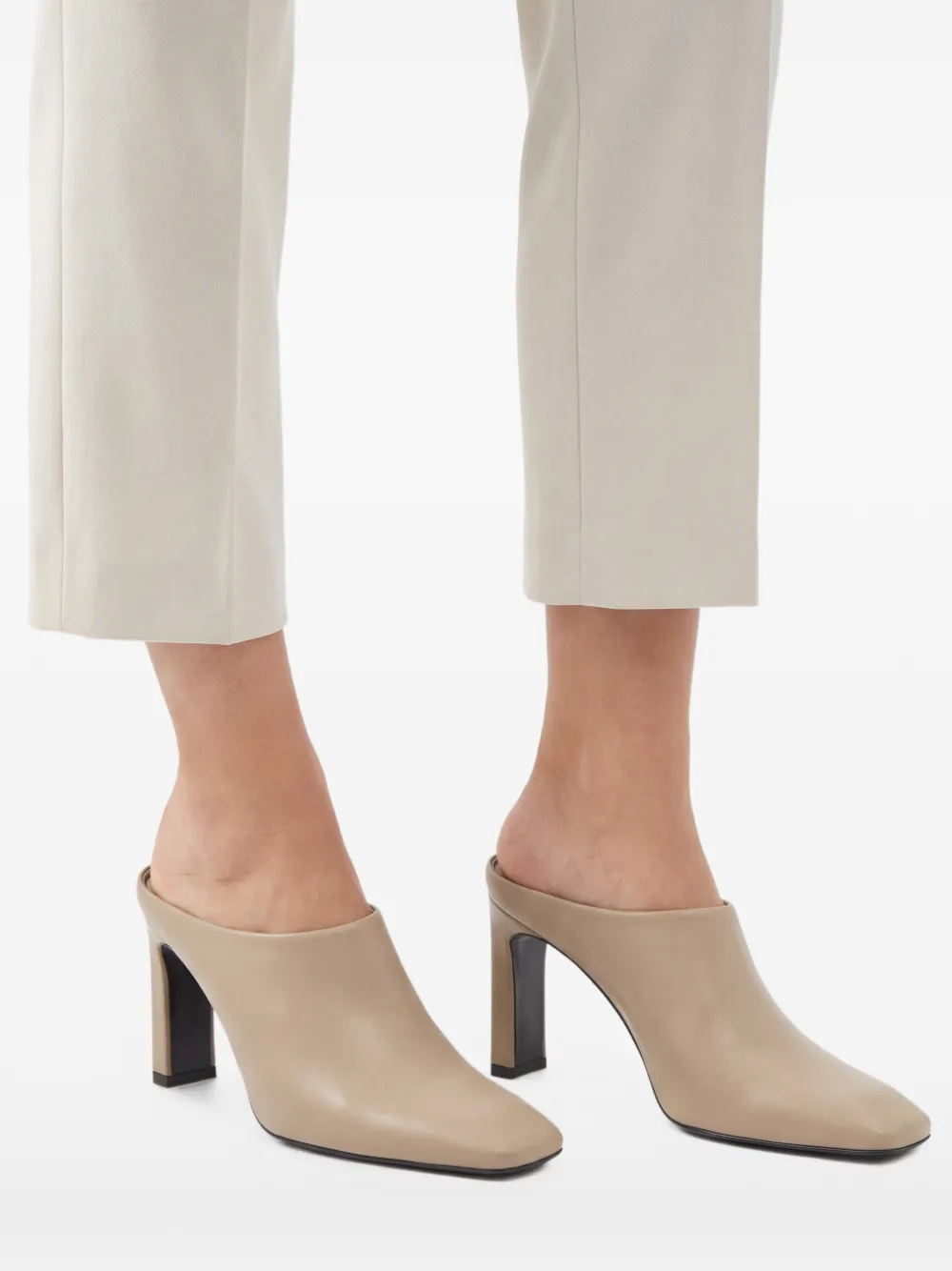 TOTEME 85 mm muiltjes met vierkante neus Beige