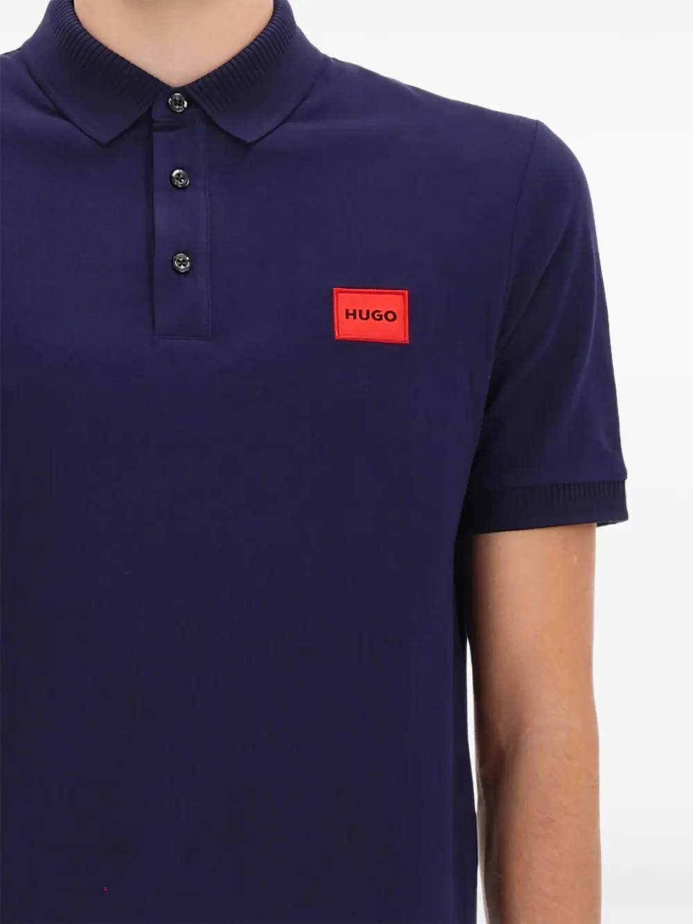 HUGO playera tipo polo con parche del logo | Image 2