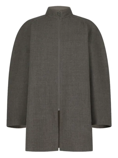 Amomento zip-fastening coat