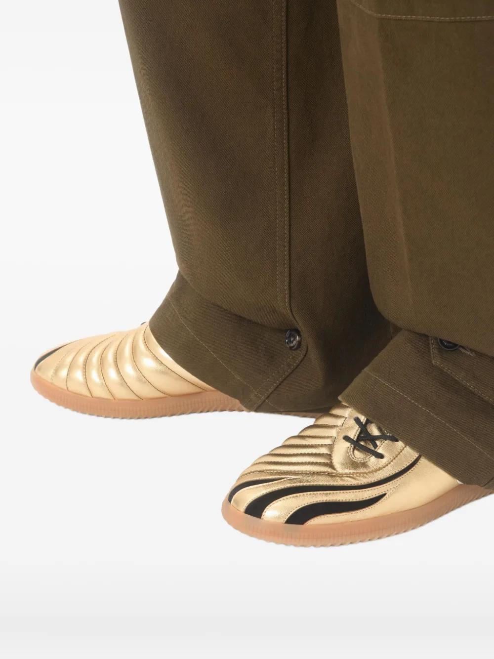 Valentino Garavani Sneakers met panterpatch Goud