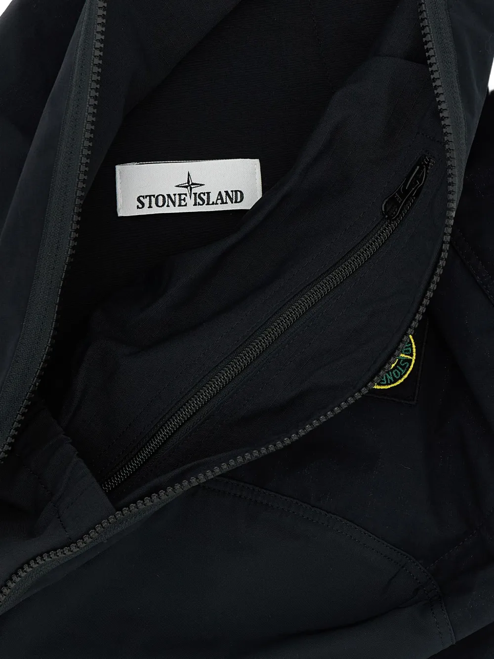 Stone Island Asymmetrische rugzak met gekreukt effect Zwart