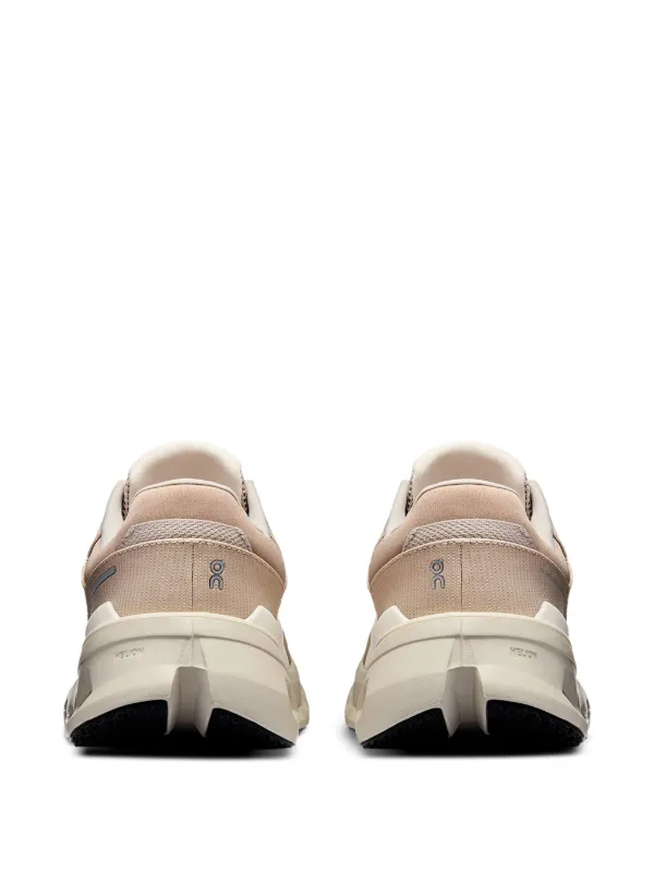 On ロゴ スニーカー | ニュートラル | FARFETCH JP