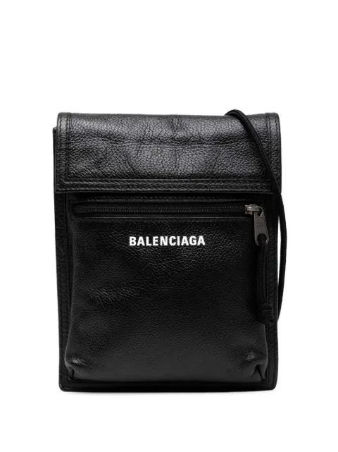 Balenciaga Pre-Owned bolsa crossbody Arena Explorer Pouch pequeña de piel de cordero 2022
