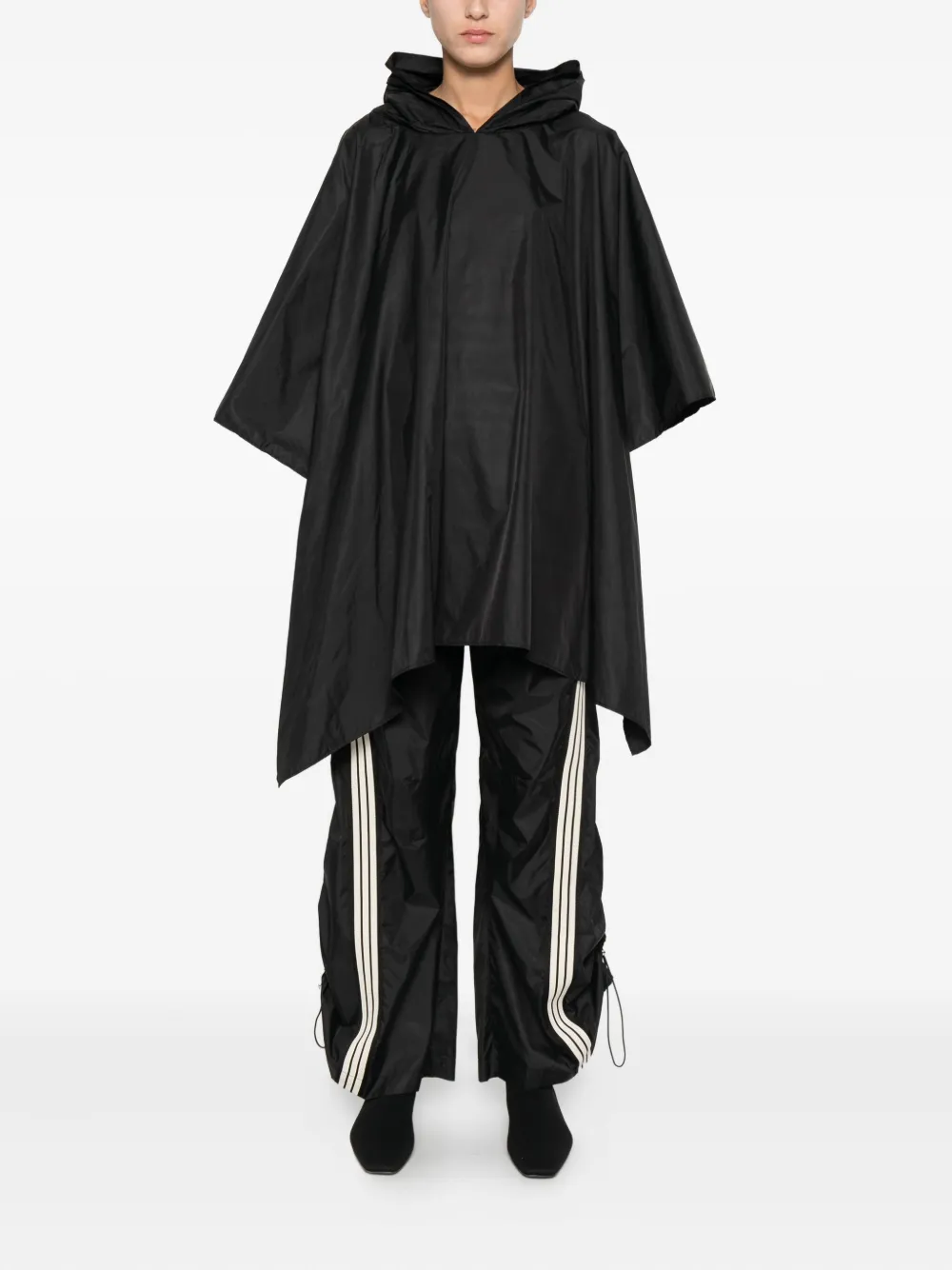 CARLA G. Poncho met capuchon - Zwart