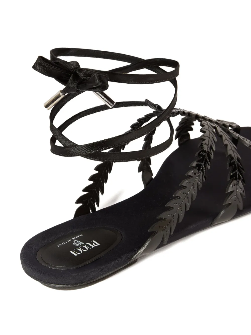 PUCCI Sandalen verfraaid met veren Zwart