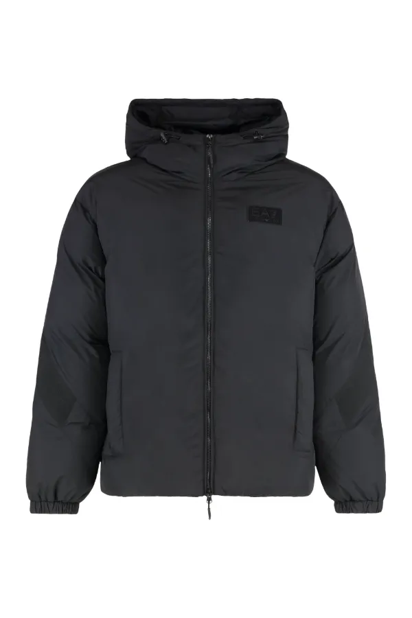 EA7 EMPORIO ARMANI フーデッドジャケット ブラック Ea7 Emporio Armani フーデッド パデッドジャケット | ブラック