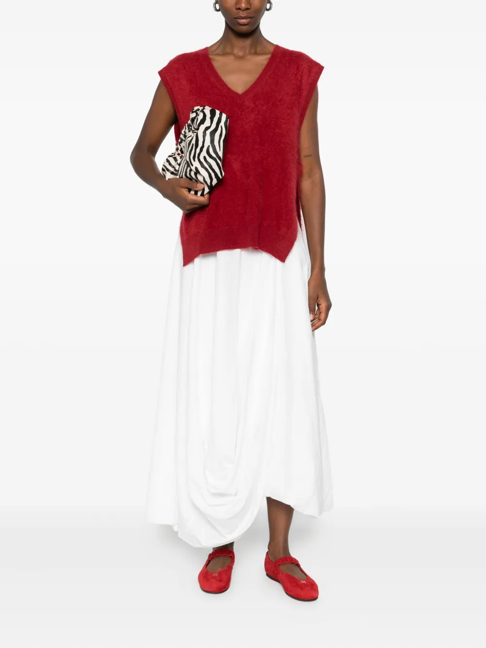 Absolut Cashmere Miriam V-neck Vest In Red