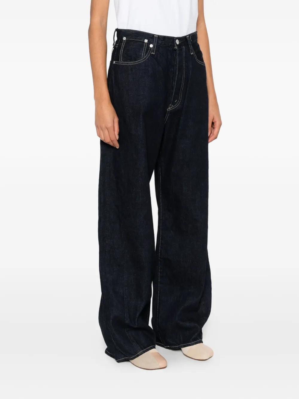 Kuro Contrast-stitching Jeans In Black