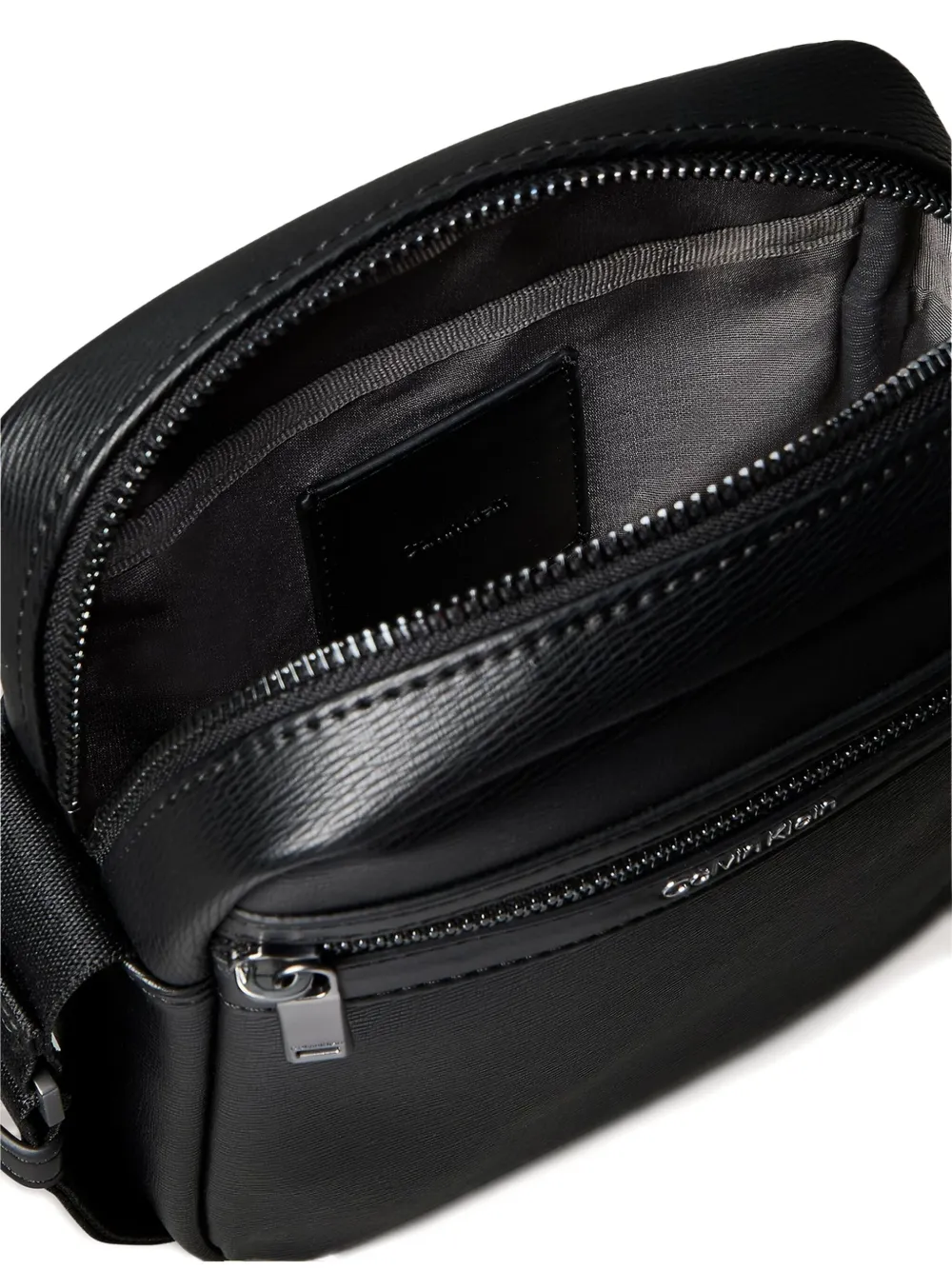 Calvin Klein Bags.. Zwart