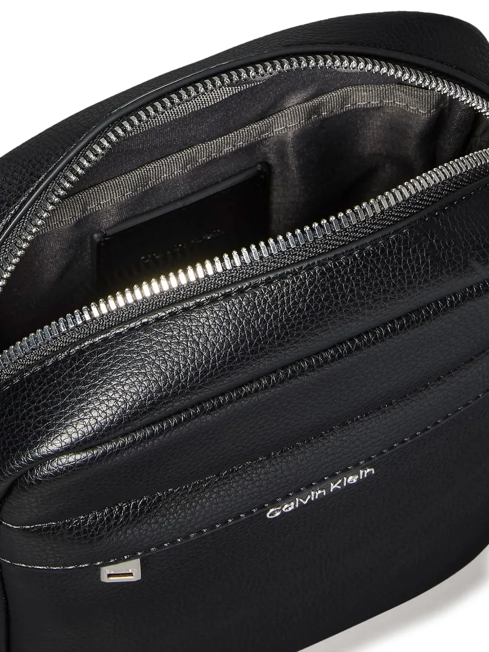 Calvin Klein Bags.. Zwart