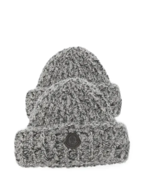 Moncler ribbed logo-patch beanie hat 