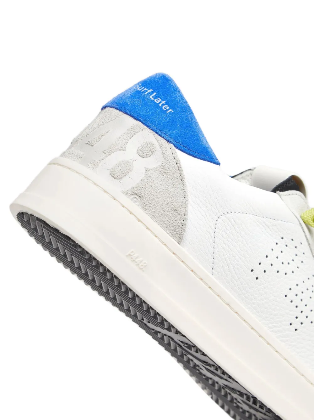 P448 Sneakers met geperforeerd logo Wit