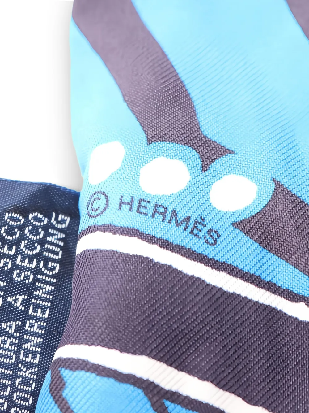 Pre-owned Hermes 2000s Jeu De Soie Uniforme Scarf In Blue