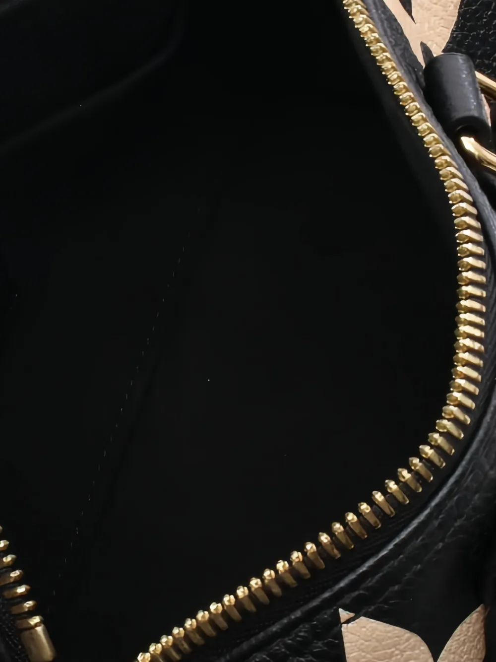 Pre-owned Louis Vuitton 2021s Papillon Bb Tote Bag In Black