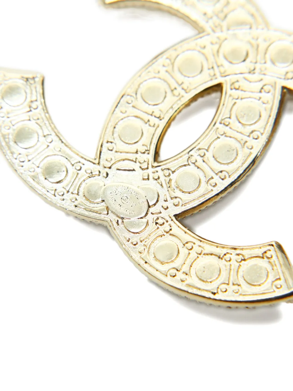 Pre-owned Chanel 2017 Cc Faux-pearl Brooch In Gold