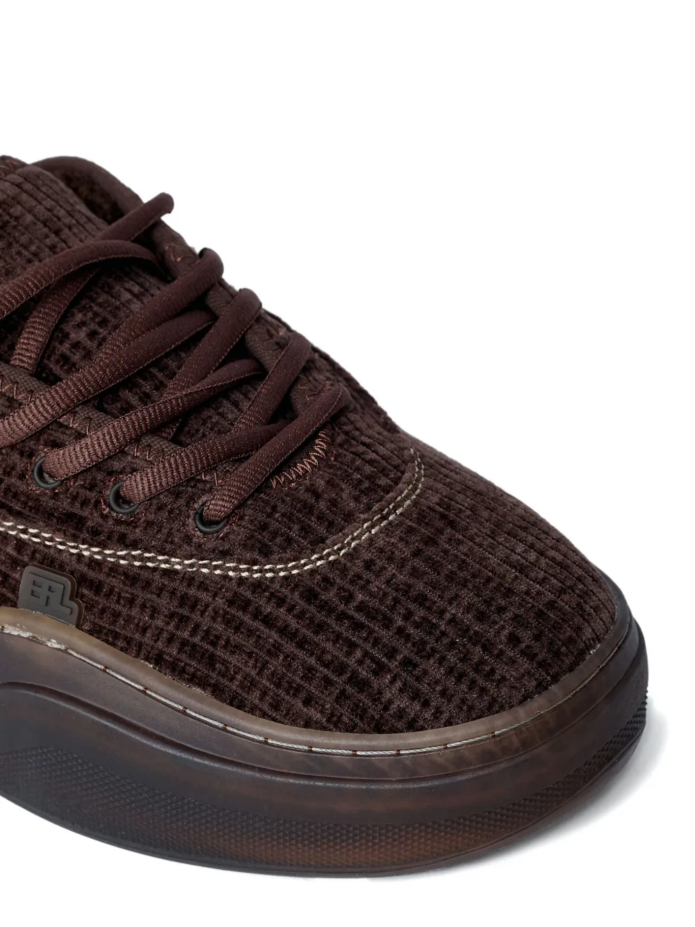 ERL Ribfluwelen slip-on sneakers Bruin