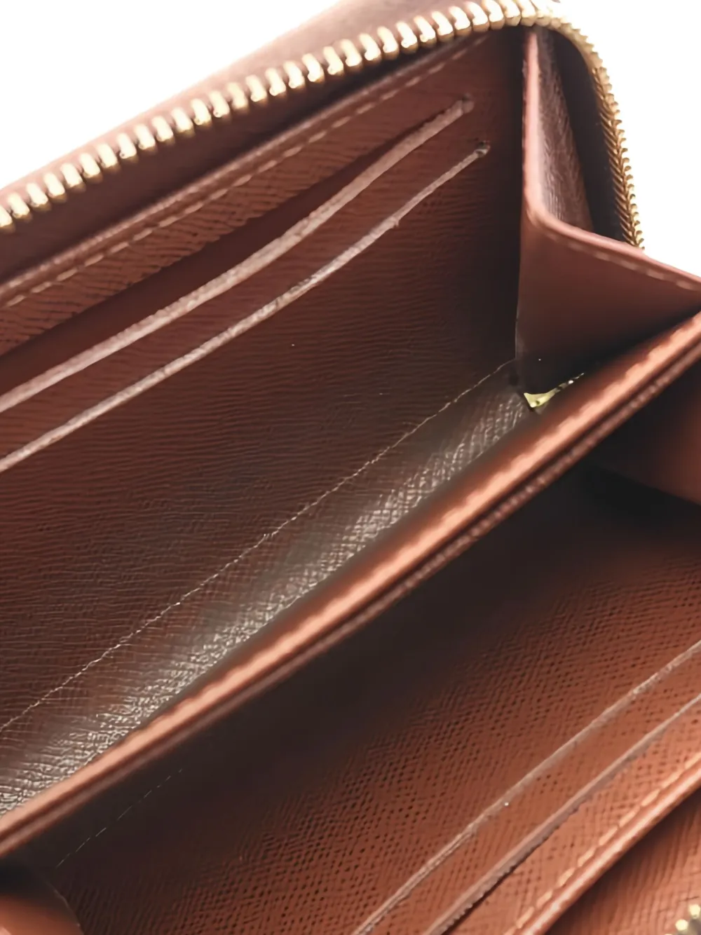 LOUIS VUITTON Pre-owned 2011 Monogram Zippy Coin Purse In Brown