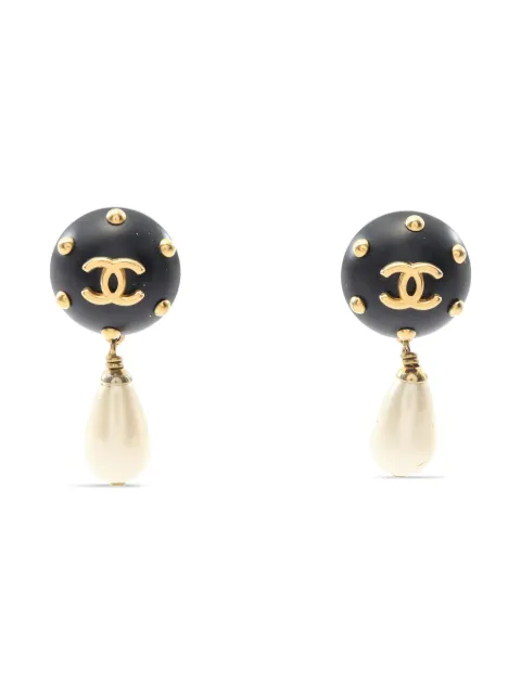 CHANEL Pre-Owned 1986-1988 logo faux-pearl clip-on earrings