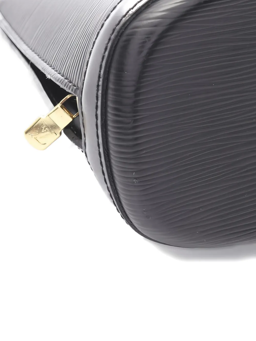 Pre-owned Louis Vuitton 1996 Lussac Epi-pattern Leather Shoulder Bag In Black