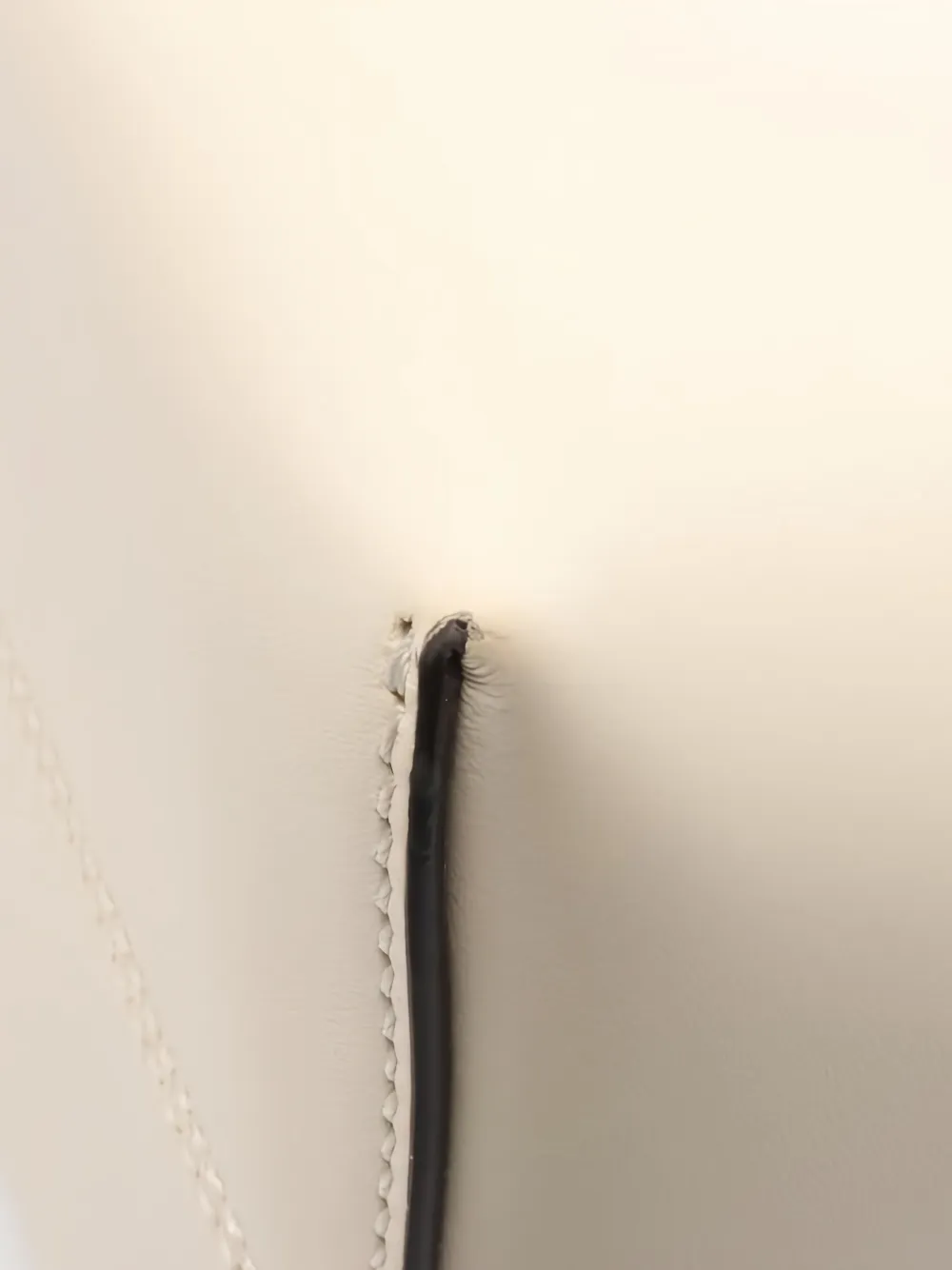 Pre-owned Fendi 2010s Medium By The Way Leather Tote Bag In Neutral