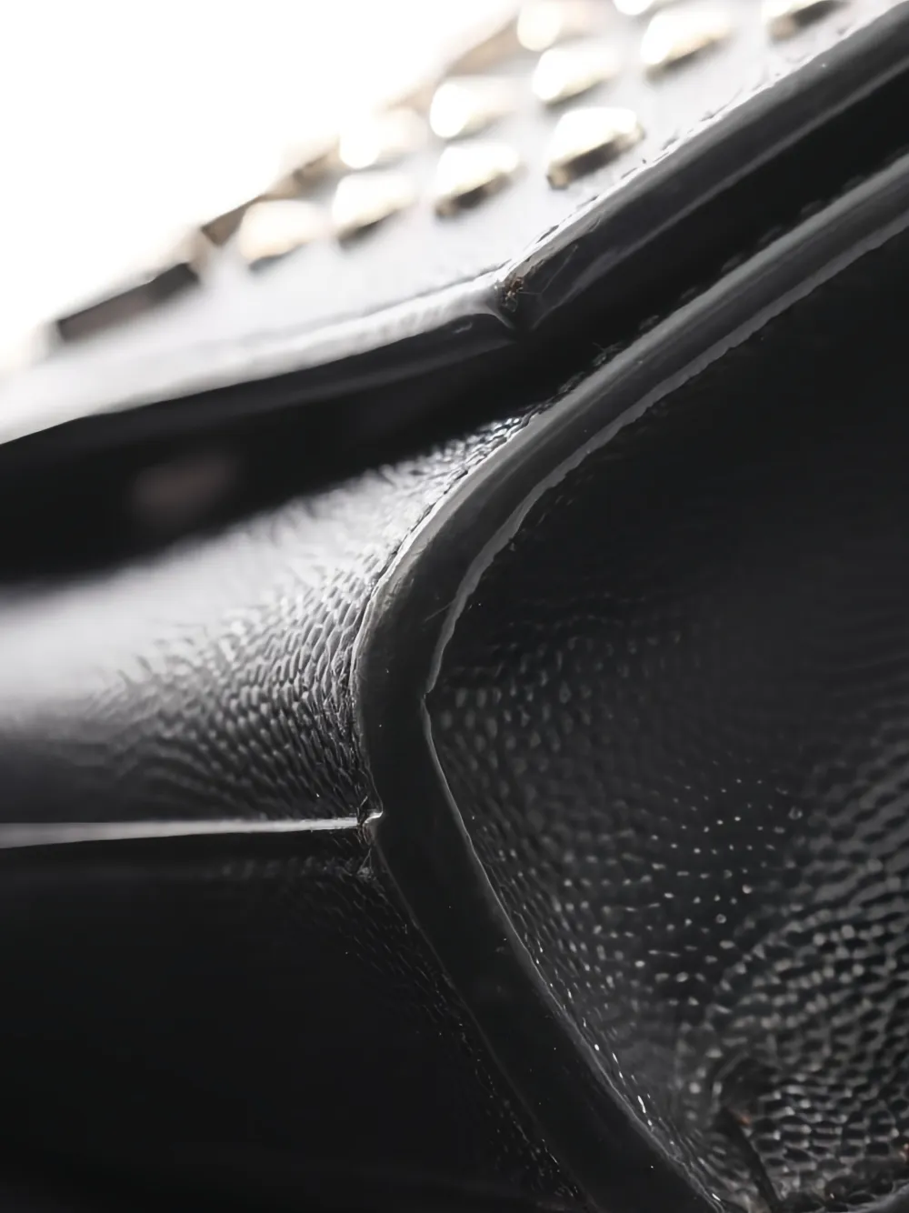Pre-owned Saint Laurent 2010s Kate Stud-embellishment Leather Shoulder Bag In Black