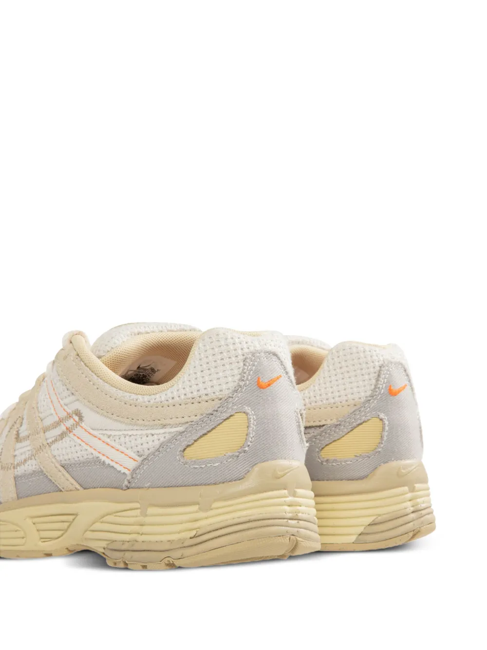 Nike P-6000 sneakers met vlakken Beige