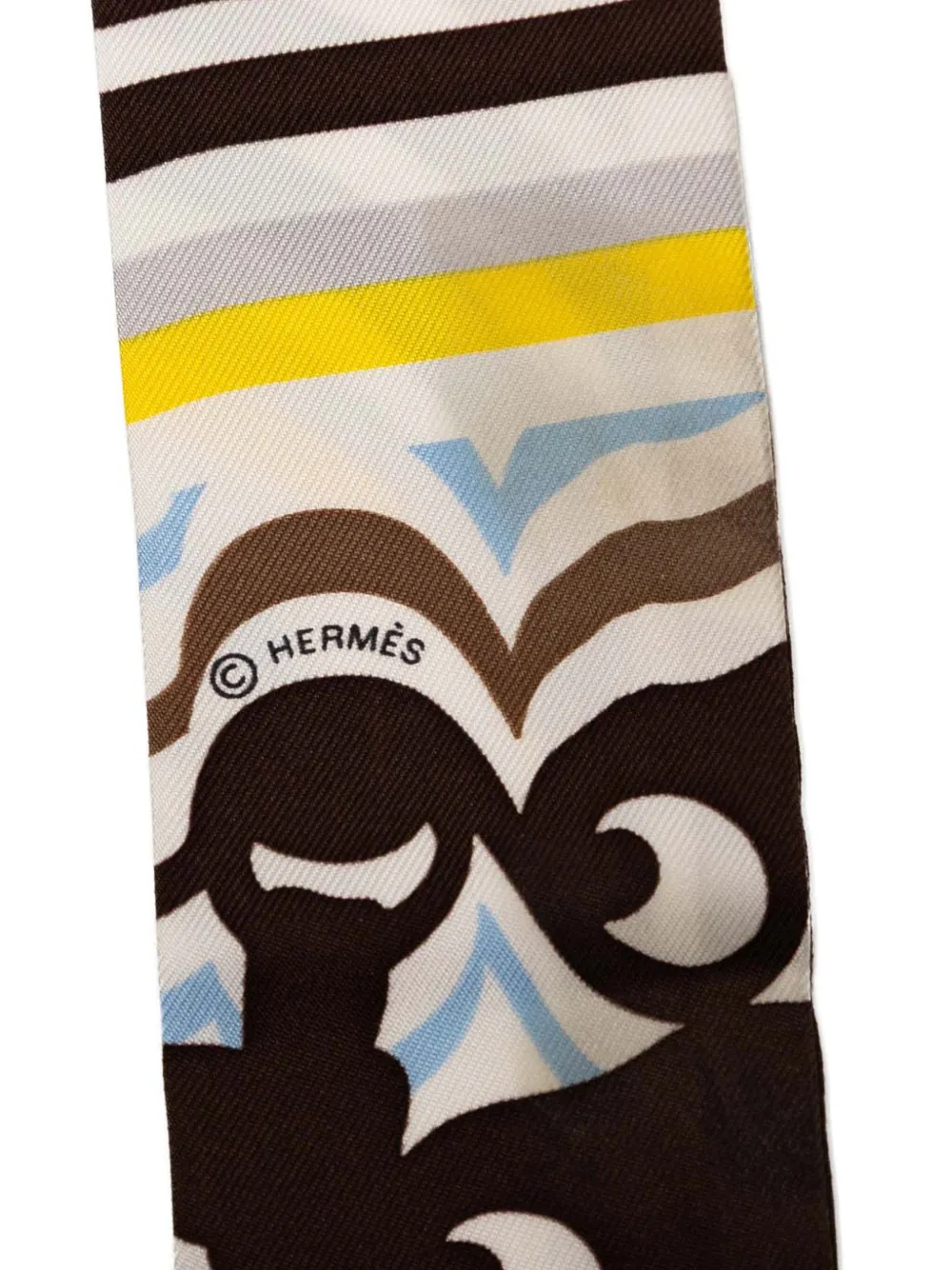 Pre-owned Hermes 2019-2025 Brides De Gala Shadow Silk Twilly Scarf Scarves In White