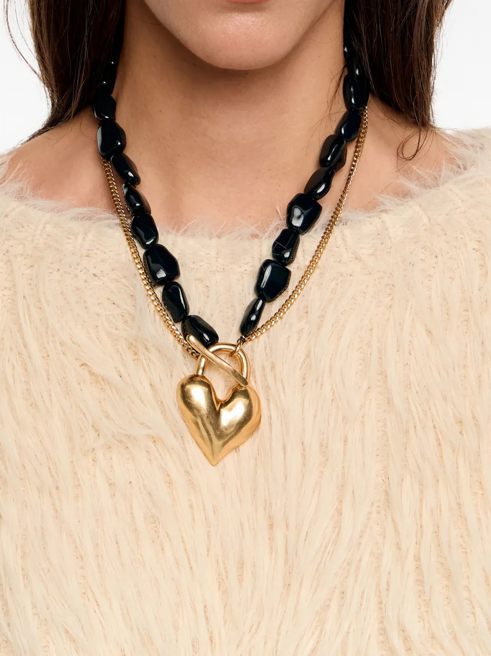 Bimba y Lola heart-pendant beaded necklace | Image 2