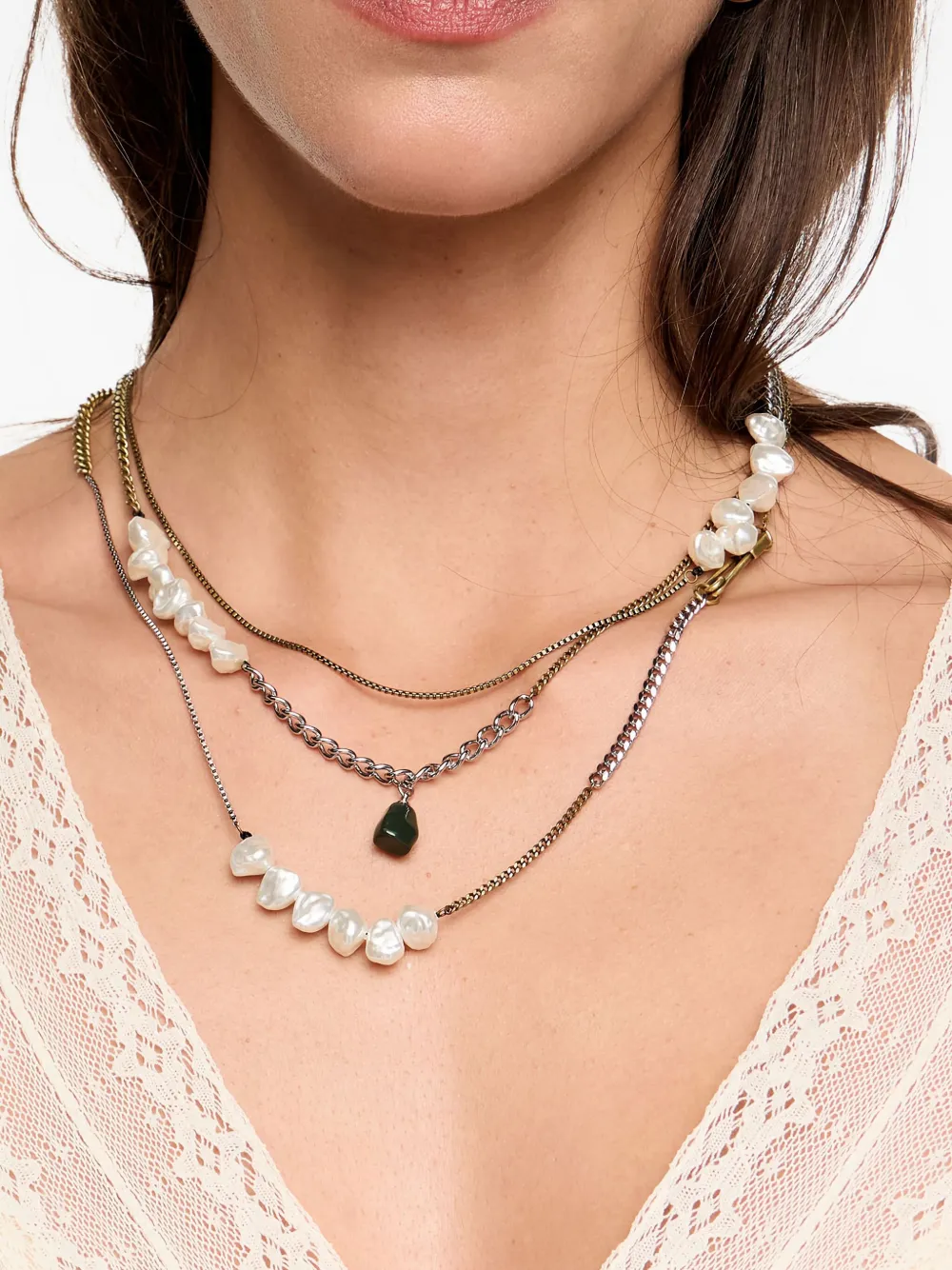 Bimba y Lola safety pin chain necklace | Image 2