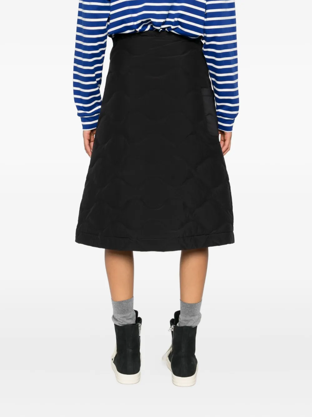 Snow Peak Quilted Pocket Midi Skirt In Black