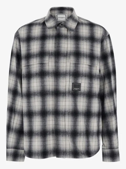 Wooyoungmi camisa con parche del logo y motivo de cuadros