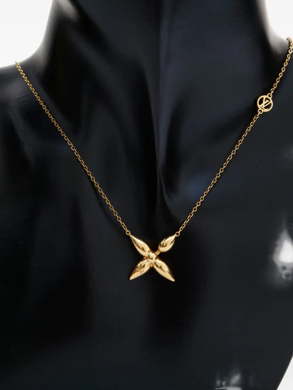 Pre-owned Louis Vuitton 2023 Monogram Flower Colier Louisette Necklace In Gold
