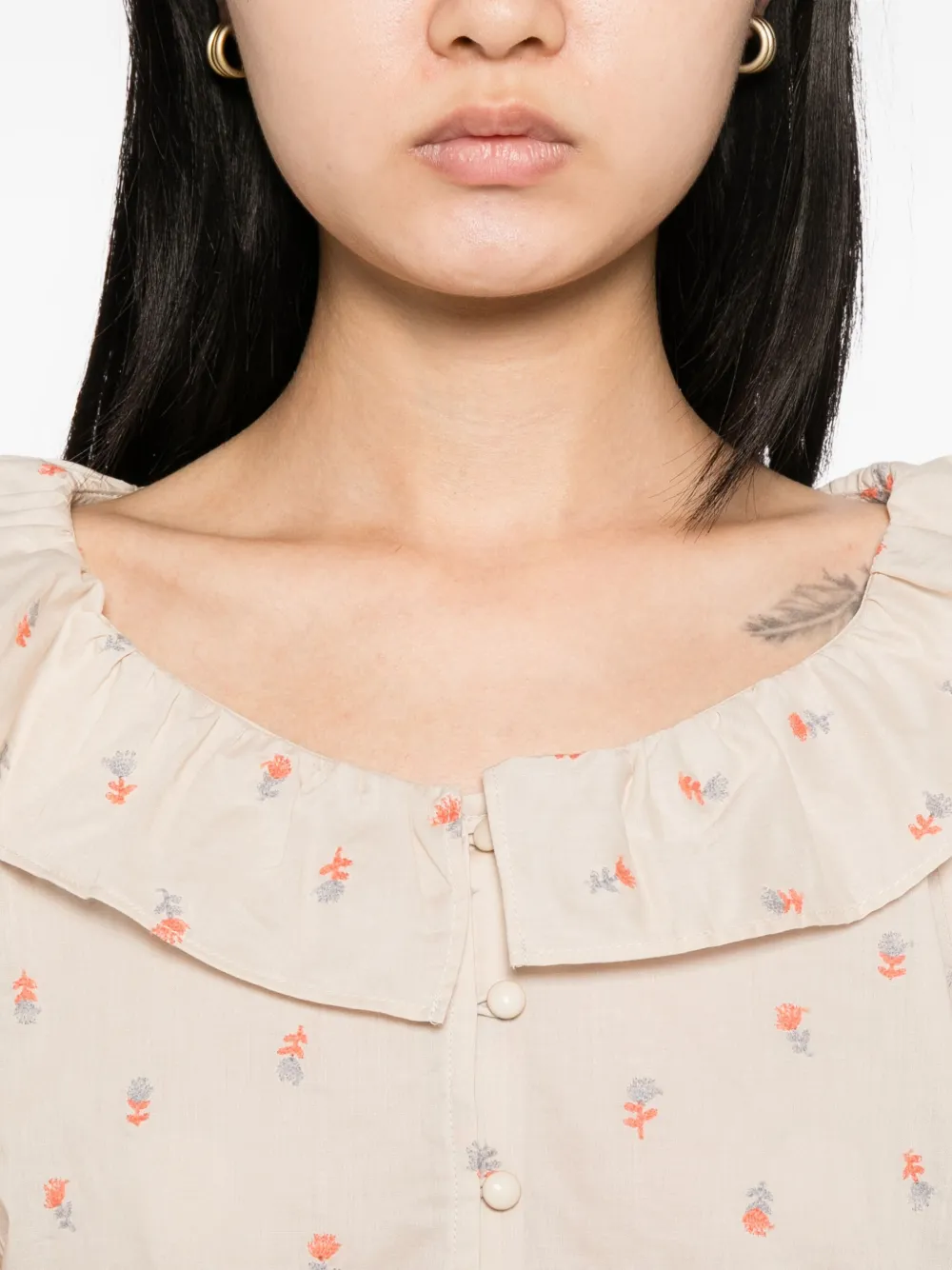 To b. by agnès b. Blouse met borduurwerk Beige
