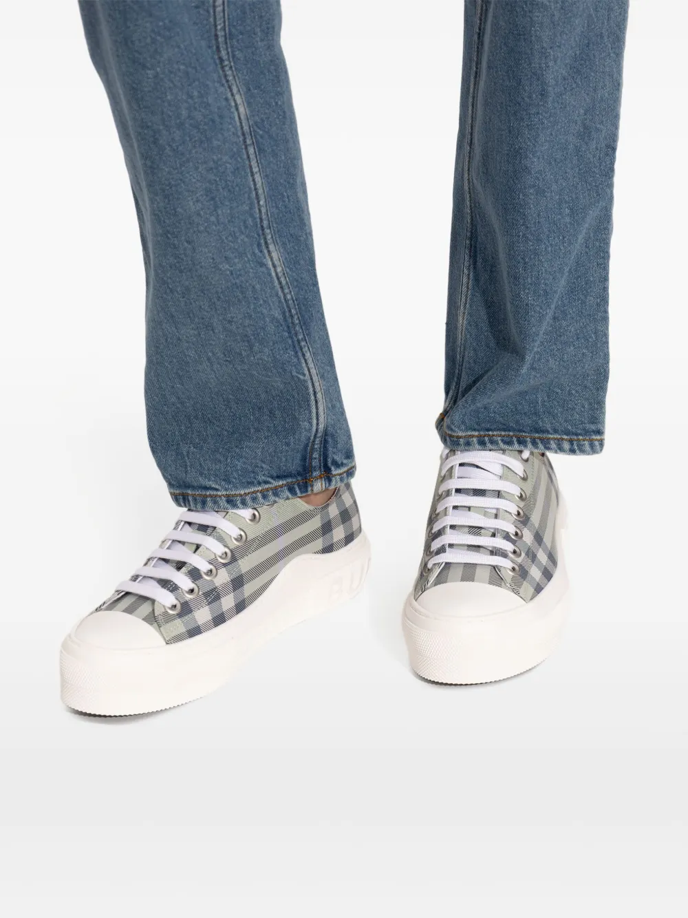 Burberry checked sneakers Grijs