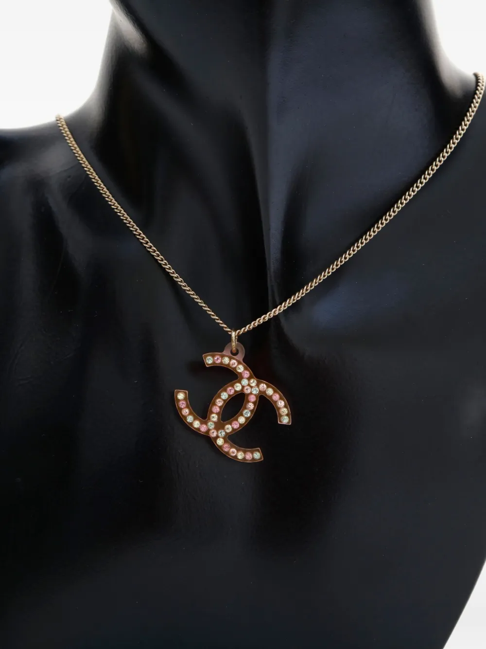 Pre-owned Chanel Signature Interlocking Cc Logo Rhinestone Necklace In Gold