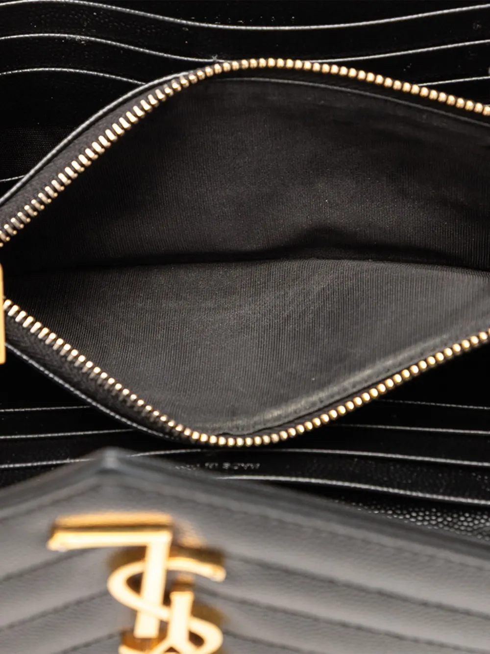 Pre-owned Saint Laurent 2019 Grain De Poudre Matelasse Chevron Monogram Flap Wallet Long Wallets In Black