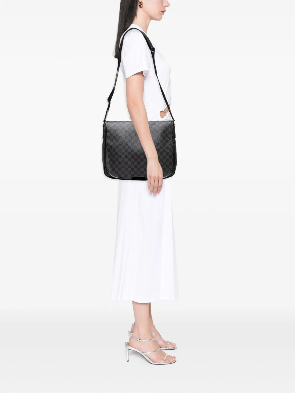 Pre-owned Louis Vuitton 2009 Damier Graphite Daniel Mm Crossbody Bag In Black