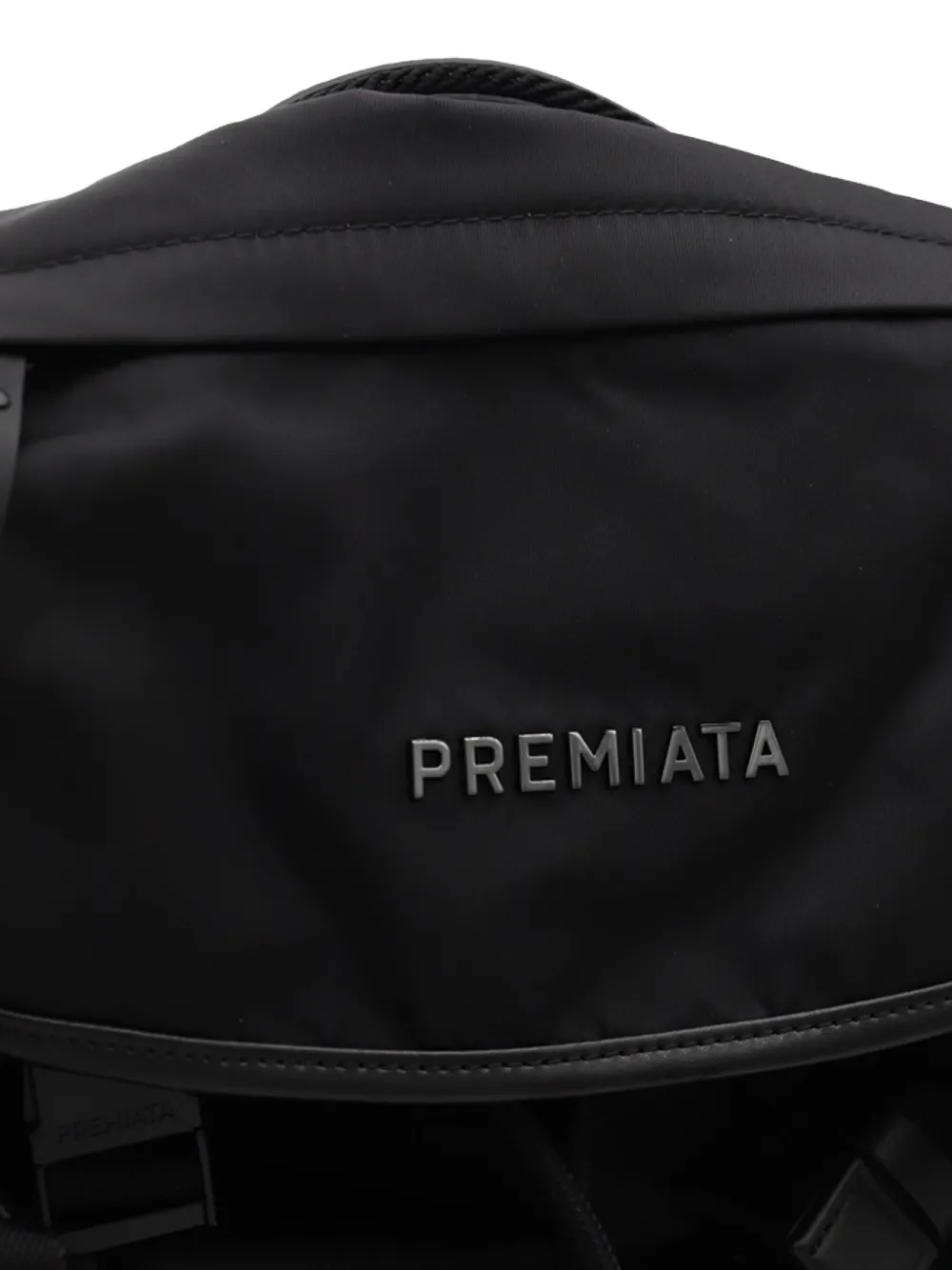 Premiata Lyn rugzak met trekkoord en omslag Zwart