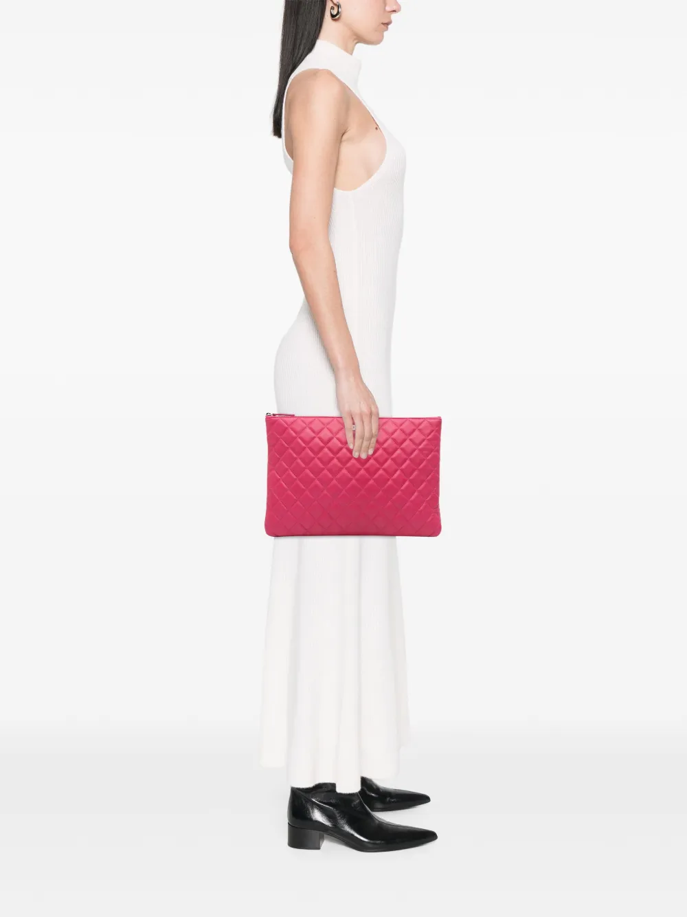 CHANEL Pre-Owned 2014 Large Quilted Lambskin O Case clutch bag | Pre-Owned | Image 2