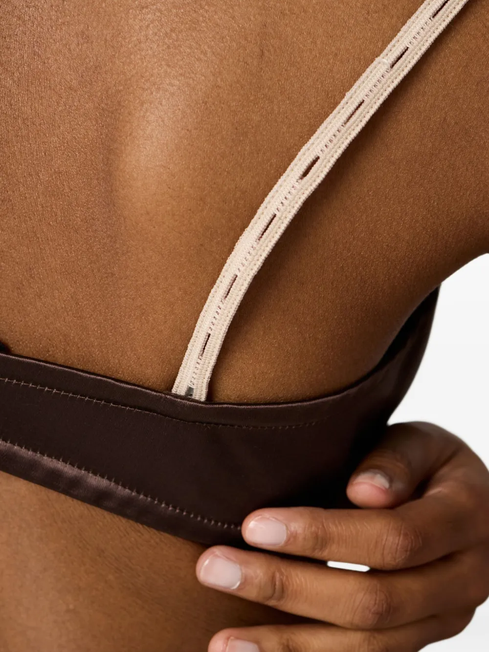 Miu Satijnen bh met logopatch Bruin